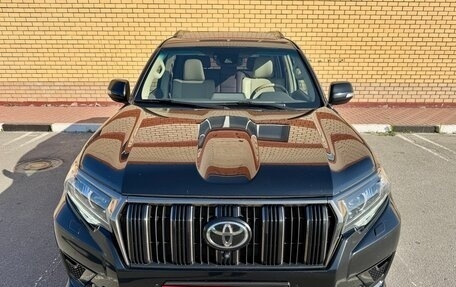 Toyota Land Cruiser Prado 150 рестайлинг 2, 2021 год, 7 800 000 рублей, 2 фотография