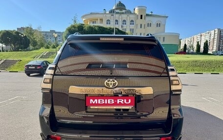 Toyota Land Cruiser Prado 150 рестайлинг 2, 2021 год, 7 800 000 рублей, 10 фотография