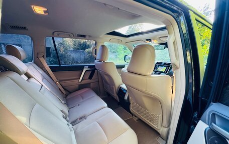 Toyota Land Cruiser Prado 150 рестайлинг 2, 2021 год, 7 800 000 рублей, 23 фотография