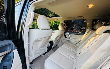 Toyota Land Cruiser Prado 150 рестайлинг 2, 2021 год, 7 800 000 рублей, 24 фотография