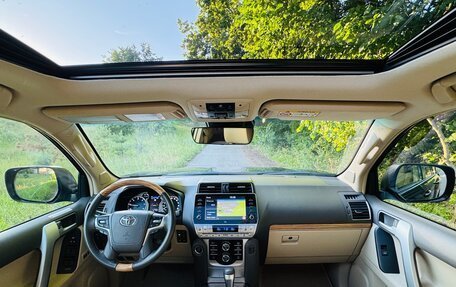 Toyota Land Cruiser Prado 150 рестайлинг 2, 2021 год, 7 800 000 рублей, 27 фотография