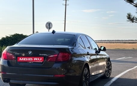 BMW 5 серия, 2012 год, 1 900 000 рублей, 2 фотография