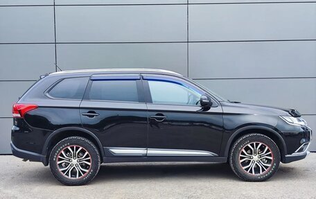 Mitsubishi Outlander III рестайлинг 3, 2016 год, 1 549 000 рублей, 5 фотография