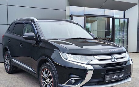 Mitsubishi Outlander III рестайлинг 3, 2016 год, 1 549 000 рублей, 3 фотография