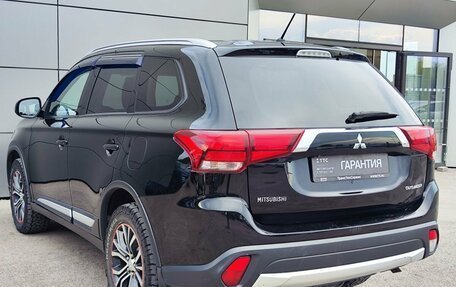 Mitsubishi Outlander III рестайлинг 3, 2016 год, 1 549 000 рублей, 8 фотография