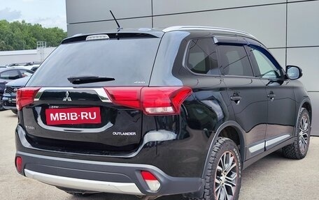 Mitsubishi Outlander III рестайлинг 3, 2016 год, 1 549 000 рублей, 6 фотография