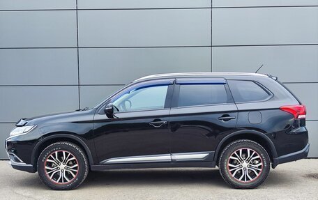 Mitsubishi Outlander III рестайлинг 3, 2016 год, 1 549 000 рублей, 10 фотография