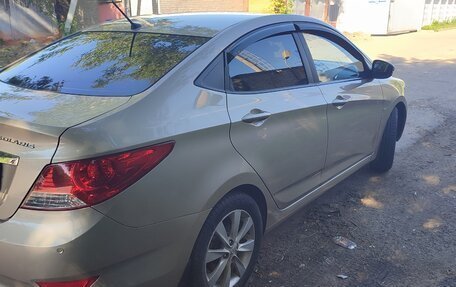 Hyundai Solaris II рестайлинг, 2014 год, 1 120 000 рублей, 4 фотография