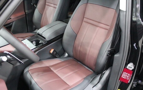 Land Rover Range Rover Evoque II, 2024 год, 5 990 000 рублей, 9 фотография