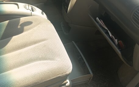 Dodge Caravan IV, 2002 год, 575 000 рублей, 34 фотография