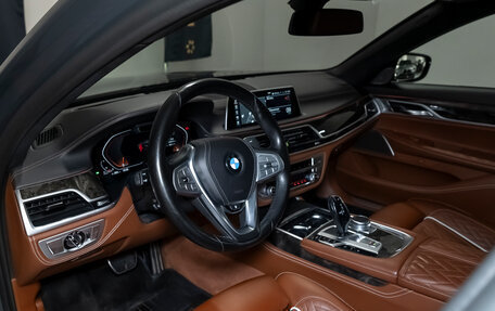 BMW 7 серия, 2019 год, 5 990 000 рублей, 22 фотография