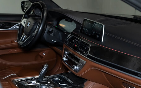 BMW 7 серия, 2019 год, 5 990 000 рублей, 31 фотография
