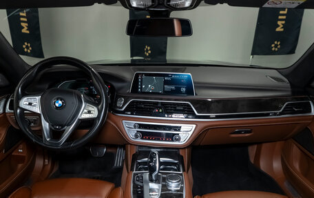 BMW 7 серия, 2019 год, 5 990 000 рублей, 24 фотография
