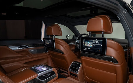 BMW 7 серия, 2019 год, 5 990 000 рублей, 35 фотография