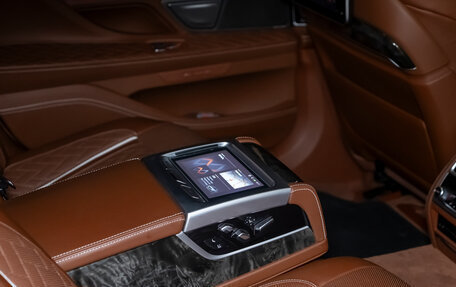 BMW 7 серия, 2019 год, 5 990 000 рублей, 39 фотография