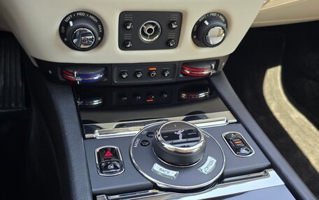 Rolls-Royce Wraith, 2015 год, 20 000 000 рублей, 21 фотография