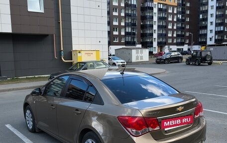 Chevrolet Cruze II, 2013 год, 799 000 рублей, 3 фотография