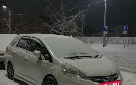 Honda Fit Shuttle I рестайлинг, 2011 год, 1 070 000 рублей, 2 фотография