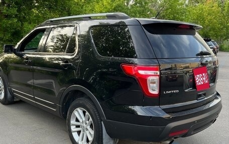 Ford Explorer VI, 2014 год, 1 750 000 рублей, 2 фотография