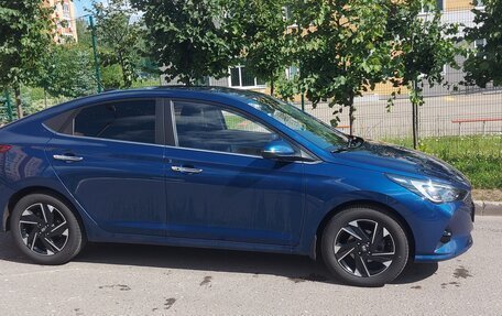 Hyundai Solaris II рестайлинг, 2022 год, 1 920 000 рублей, 2 фотография