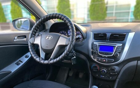 Hyundai Solaris II рестайлинг, 2015 год, 850 000 рублей, 4 фотография