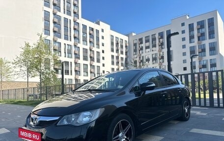Honda Civic VIII, 2009 год, 850 000 рублей, 2 фотография