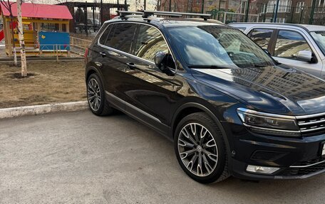 Volkswagen Tiguan II, 2017 год, 1 950 000 рублей, 2 фотография