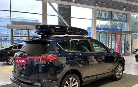 Toyota RAV4, 2019 год, 2 499 000 рублей, 4 фотография