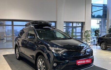 Toyota RAV4, 2019 год, 2 499 000 рублей, 3 фотография