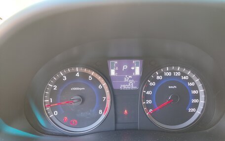 Hyundai Solaris II рестайлинг, 2016 год, 995 000 рублей, 4 фотография