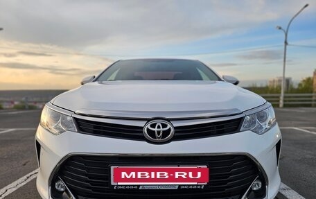 Toyota Camry, 2017 год, 2 300 000 рублей, 4 фотография