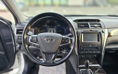 Toyota Camry, 2017 год, 2 300 000 рублей, 17 фотография