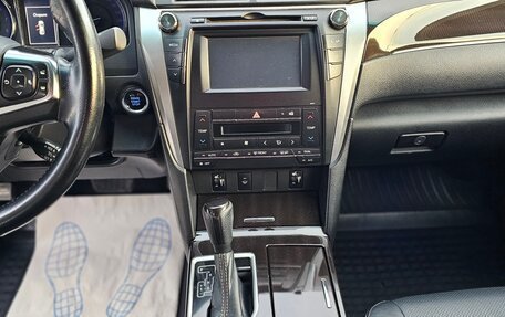 Toyota Camry, 2017 год, 2 300 000 рублей, 18 фотография