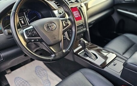 Toyota Camry, 2017 год, 2 300 000 рублей, 38 фотография