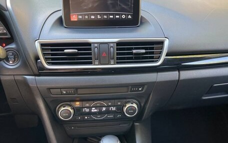 Mazda 3, 2014 год, 1 500 000 рублей, 13 фотография