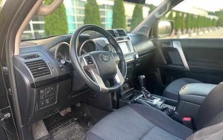 Toyota Land Cruiser Prado 150 рестайлинг 2, 2014 год, 3 430 000 рублей, 2 фотография