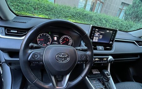 Toyota RAV4, 2022 год, 3 499 999 рублей, 26 фотография