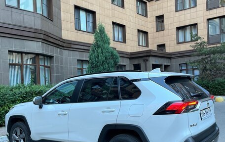Toyota RAV4, 2022 год, 3 499 999 рублей, 29 фотография