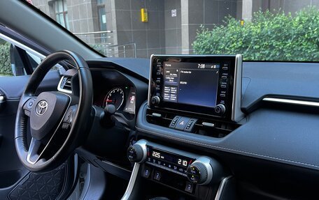 Toyota RAV4, 2022 год, 3 499 999 рублей, 30 фотография