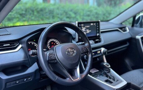 Toyota RAV4, 2022 год, 3 499 999 рублей, 34 фотография