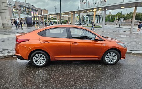 Hyundai Solaris II рестайлинг, 2021 год, 1 430 000 рублей, 4 фотография