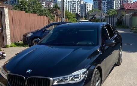 BMW 7 серия, 2015 год, 3 800 000 рублей, 3 фотография