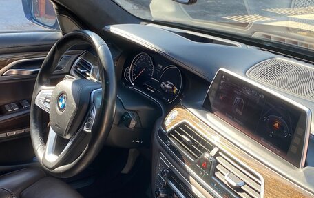 BMW 7 серия, 2015 год, 3 800 000 рублей, 13 фотография