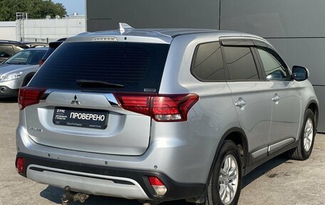Mitsubishi Outlander III рестайлинг 3, 2020 год, 1 839 000 рублей, 6 фотография
