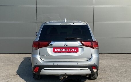 Mitsubishi Outlander III рестайлинг 3, 2020 год, 1 839 000 рублей, 7 фотография