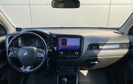 Mitsubishi Outlander III рестайлинг 3, 2020 год, 1 839 000 рублей, 17 фотография