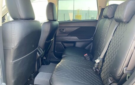 Mitsubishi Outlander III рестайлинг 3, 2020 год, 1 839 000 рублей, 15 фотография