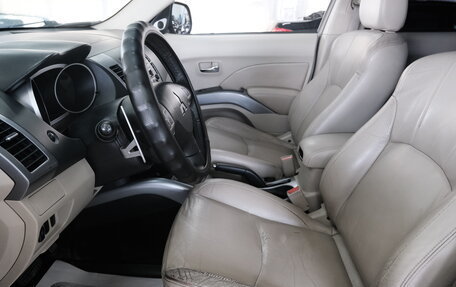 Mitsubishi Outlander III рестайлинг 3, 2008 год, 1 199 000 рублей, 7 фотография