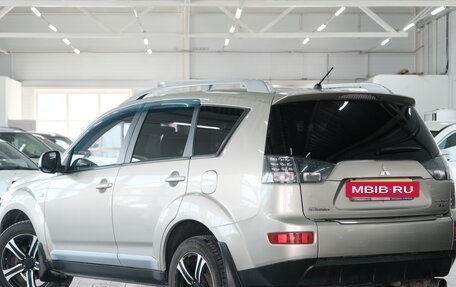 Mitsubishi Outlander III рестайлинг 3, 2008 год, 1 199 000 рублей, 4 фотография