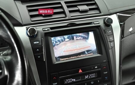 Toyota Camry, 2015 год, 1 695 000 рублей, 10 фотография